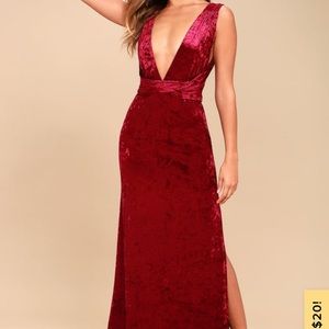 Lulu’s Convertible Red Velvet Maxi Dress